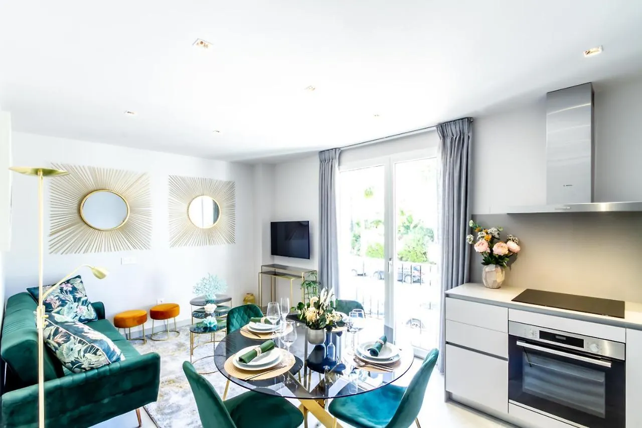 Marbella Banus Suites - Bird Of Paradise Playas Del Duque Banus Suite Apartment