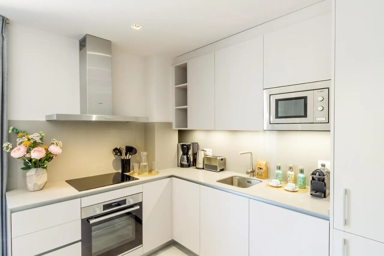 Marbella Banus Suites - Bird Of Paradise Playas Del Duque Banus Suite Apartment Spain