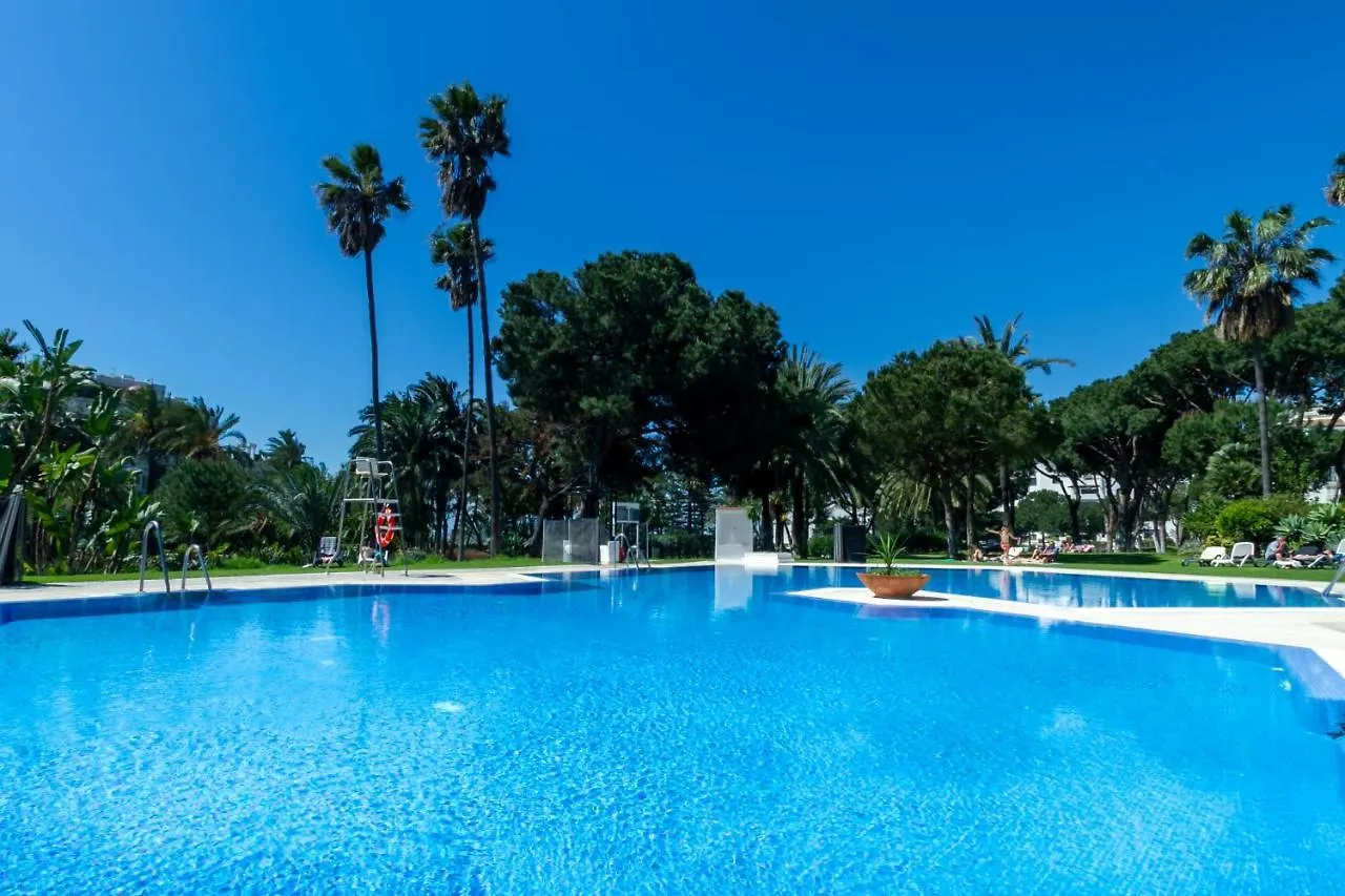 Marbella Banus Suites - Bird Of Paradise Playas Del Duque Banus Suite Apartment 0*,  Spain
