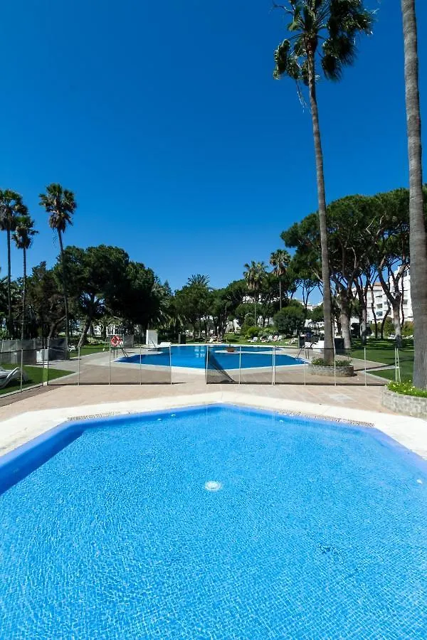 Marbella Banus Suites - Bird Of Paradise Playas Del Duque Banus Suite Apartment